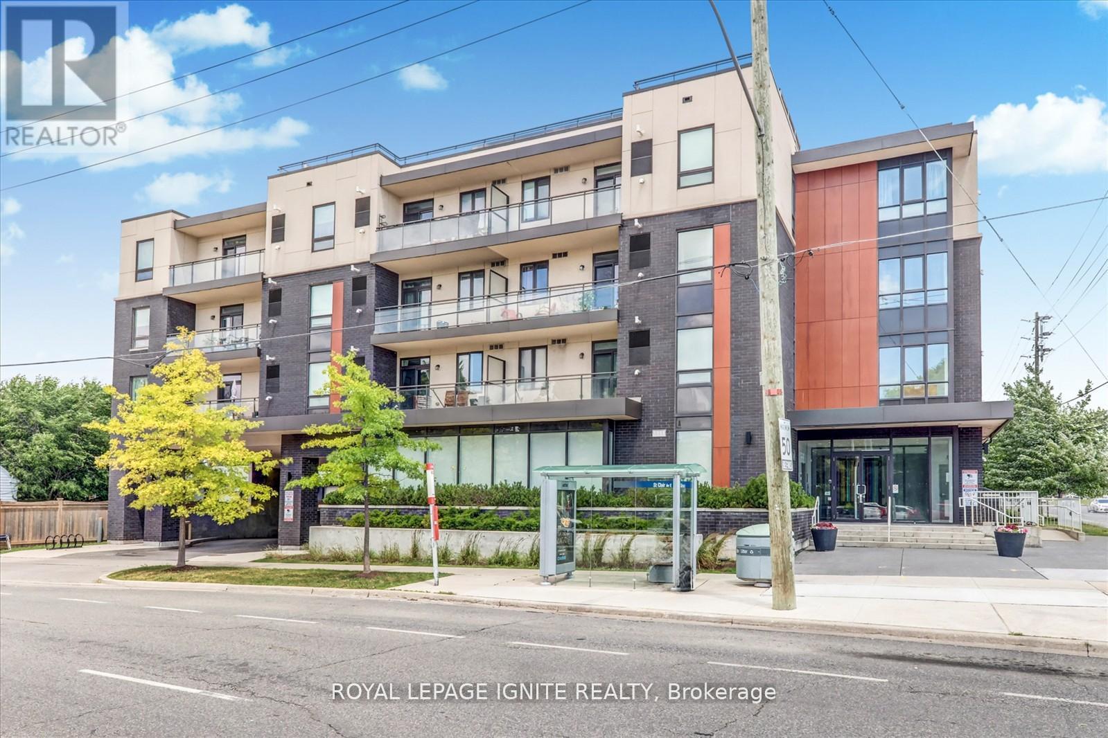 109 - 3560 ST. CLAIR AVENUE E Property Photo 1