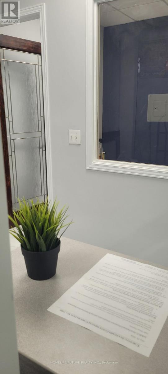 257 - 5215 Finch Avenue E Property Photo 8