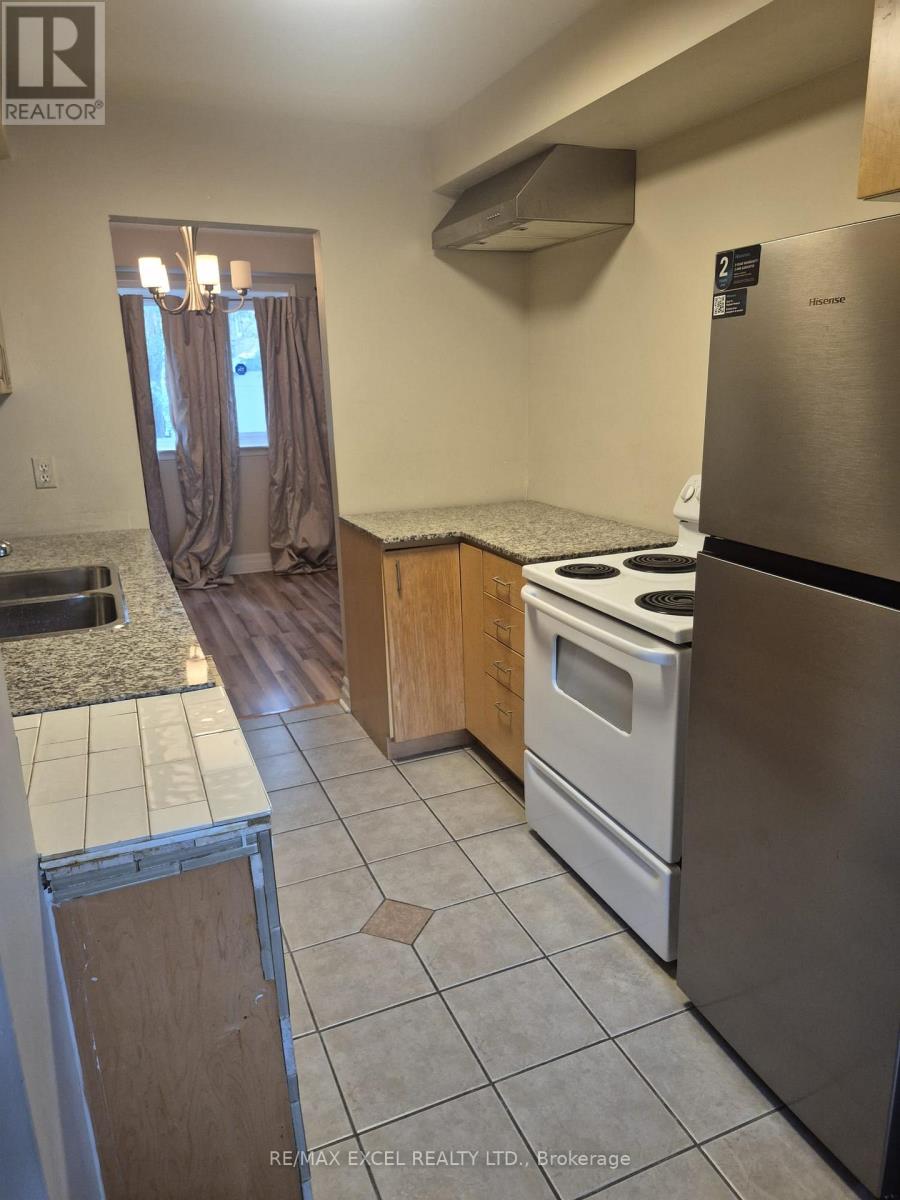 111 Bradstone Square Property Photo 11