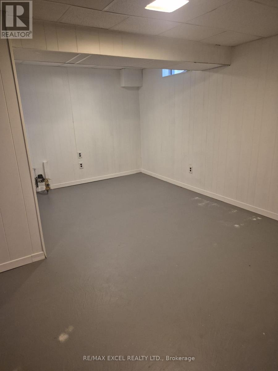 111 Bradstone Square Property Photo 12