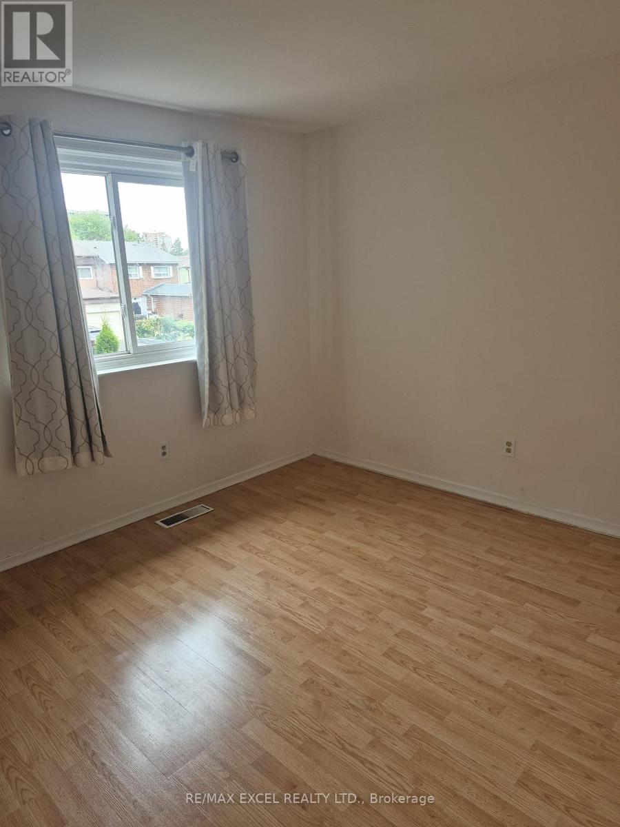 111 Bradstone Square Property Photo 15