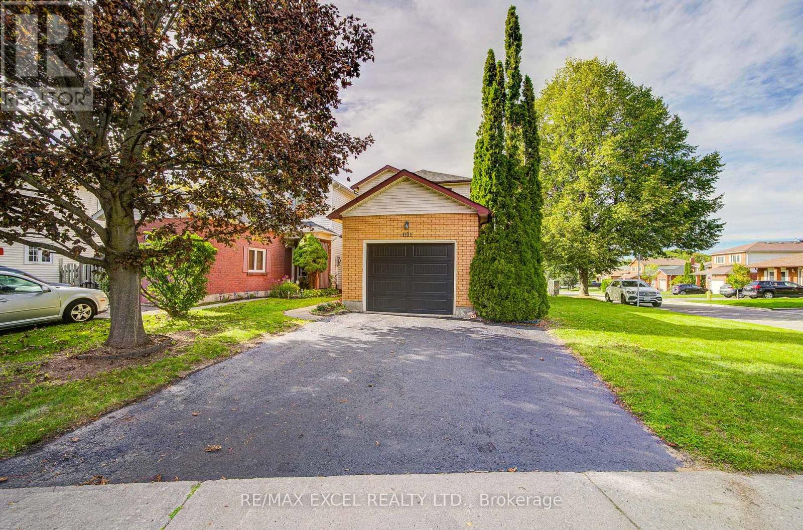 1171 Attersley Drive Property Photo 1