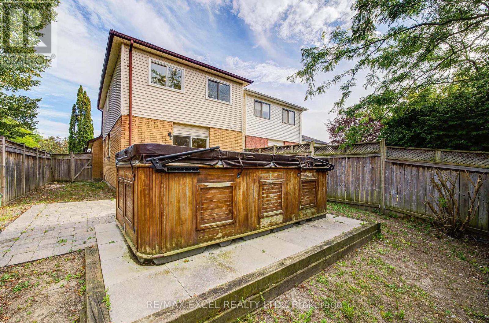 1171 Attersley Drive Property Photo 41