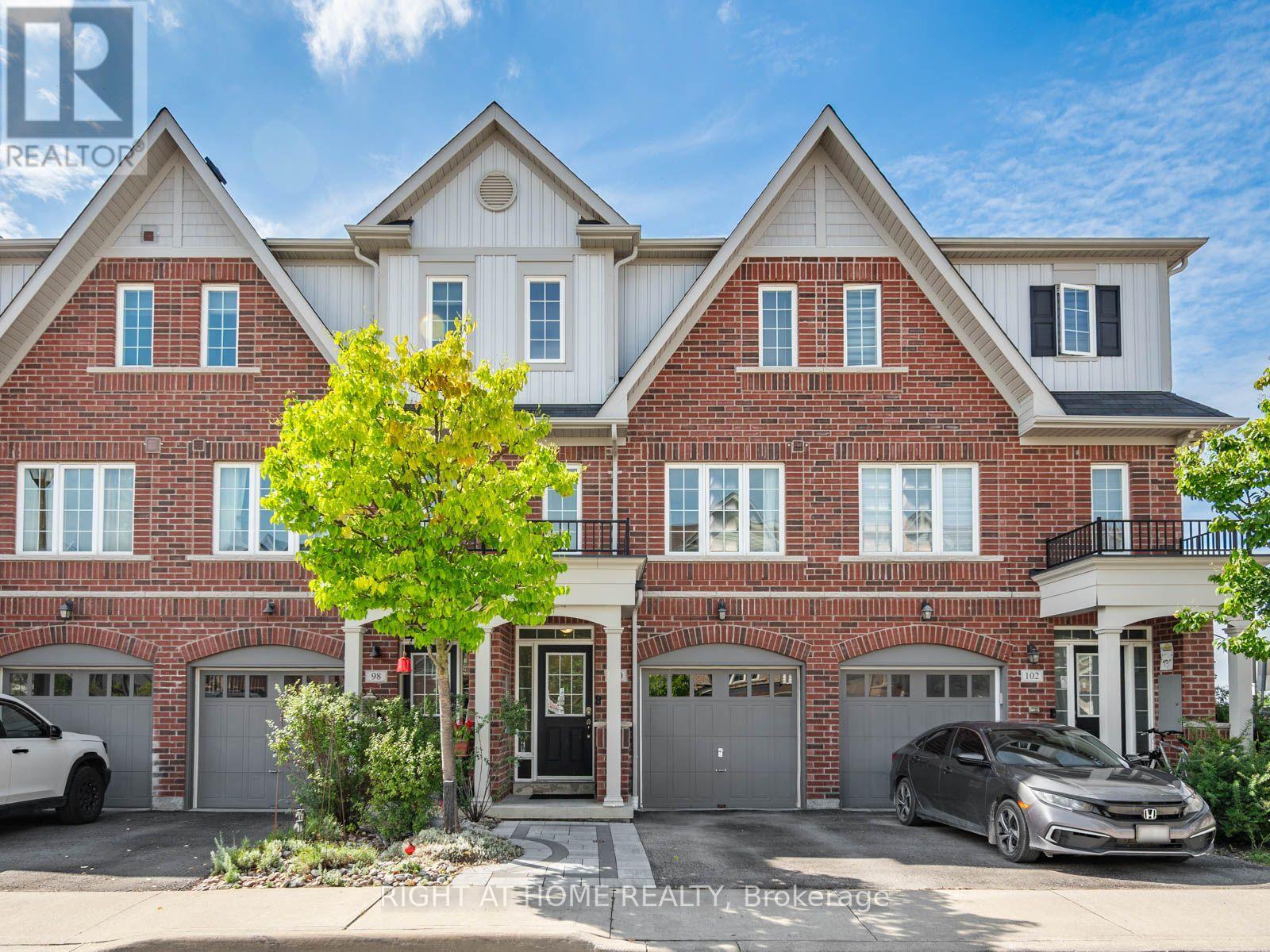 100 Magpie Way Property Photo 1