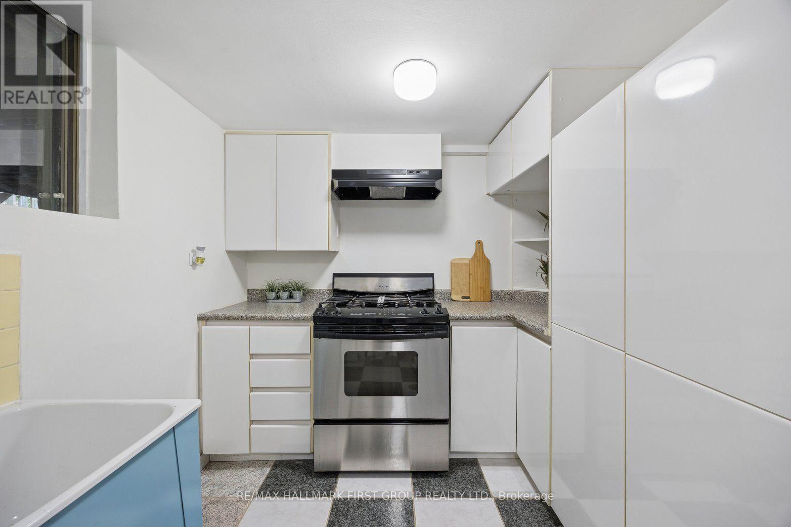 433 Port Union Road Property Photo 40