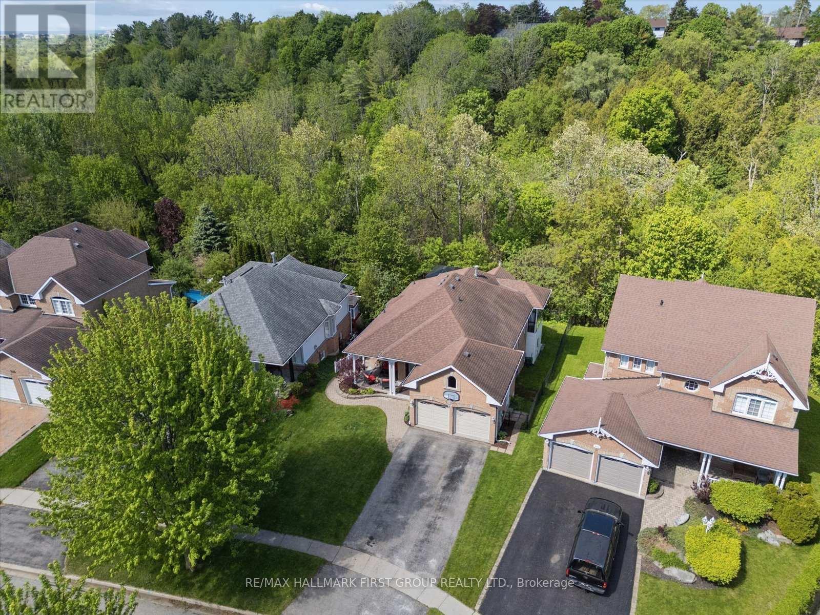 1028 HIGHBROOKE COURT