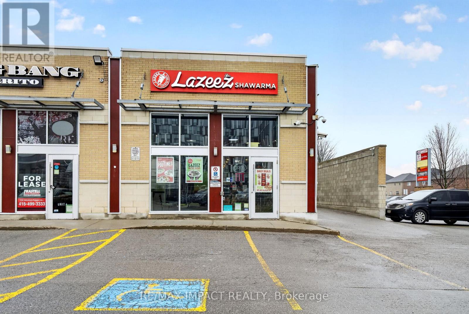1812 Simcoe Street Property Photo 2