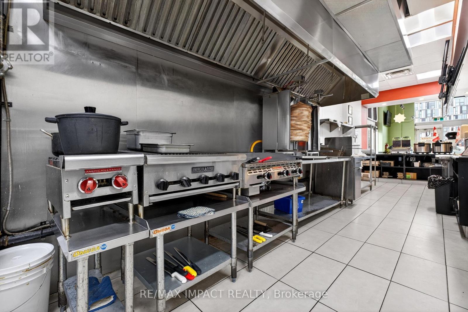1812 Simcoe Street Property Photo 17