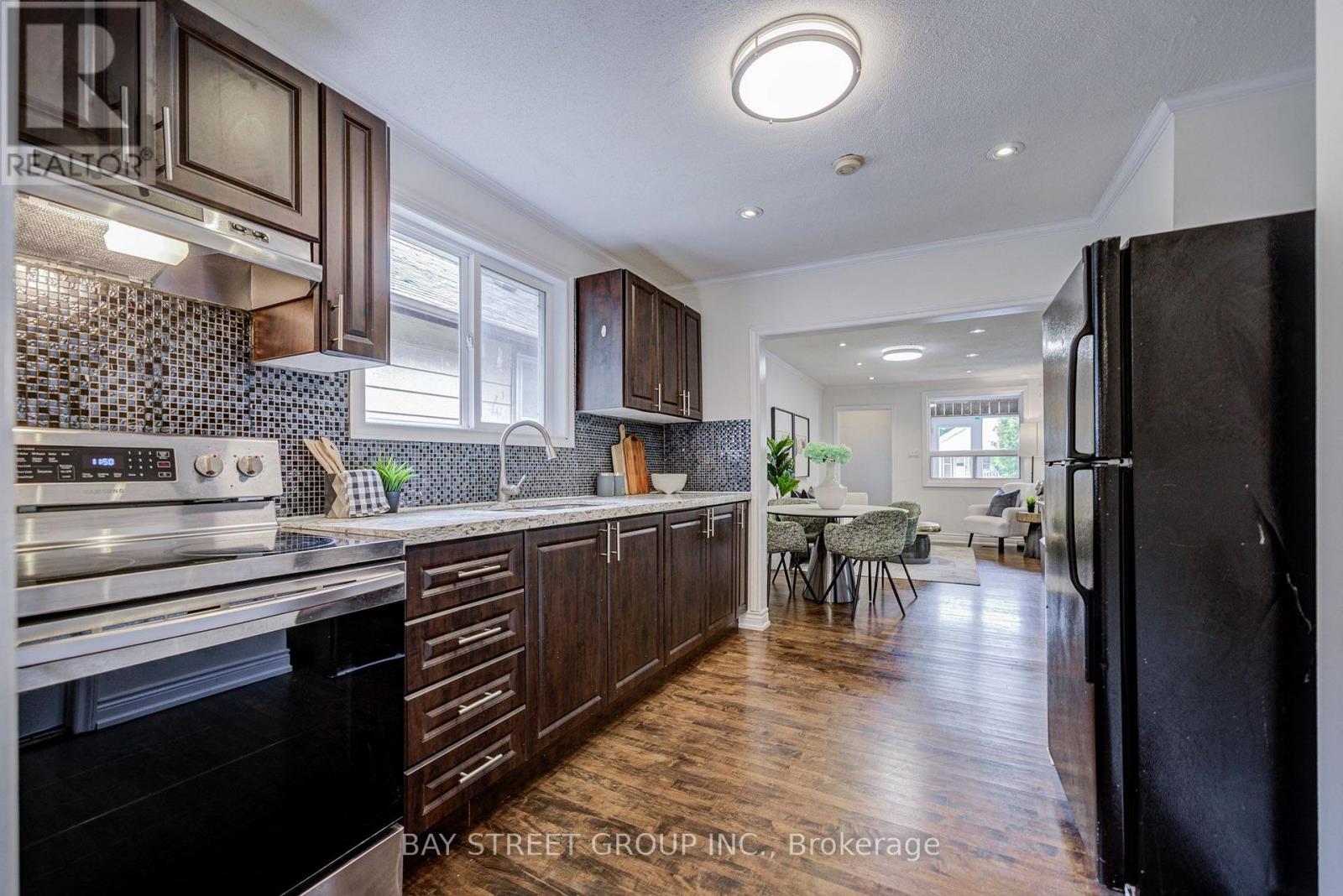 7 Emmott Avenue Property Photo 19