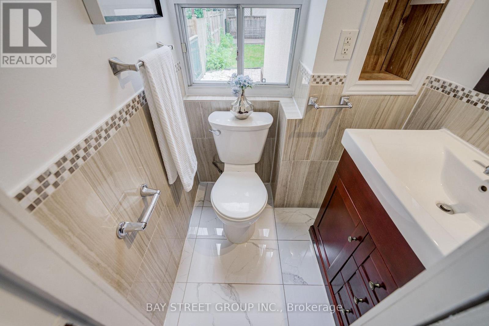 7 Emmott Avenue Property Photo 30