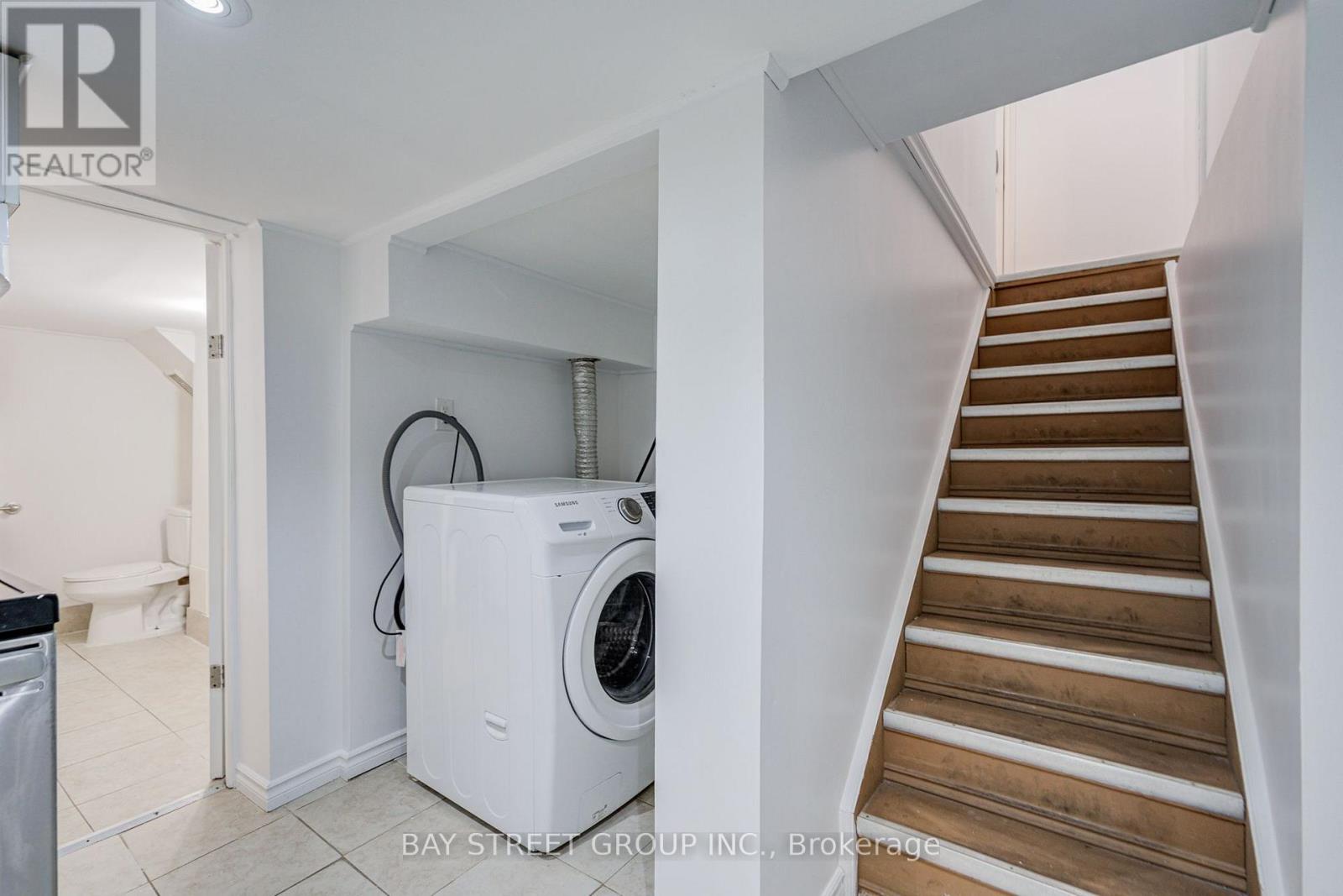 7 Emmott Avenue Property Photo 32