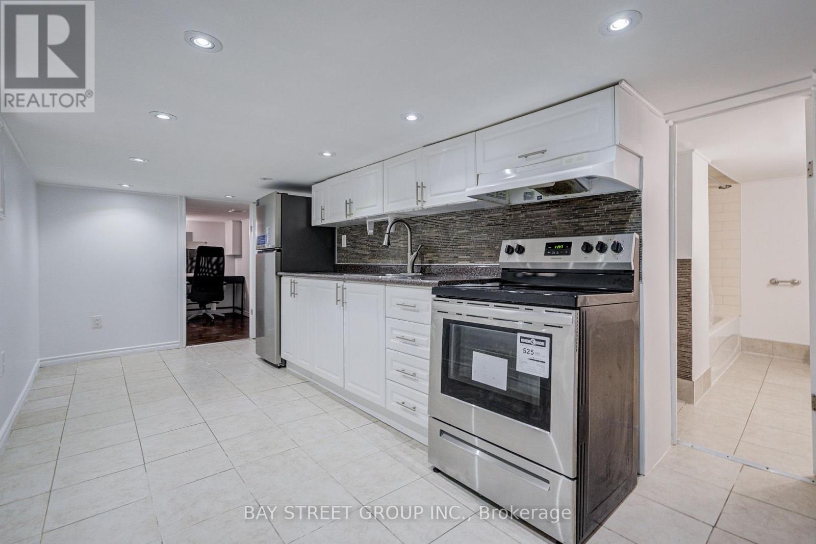 7 Emmott Avenue Property Photo 34