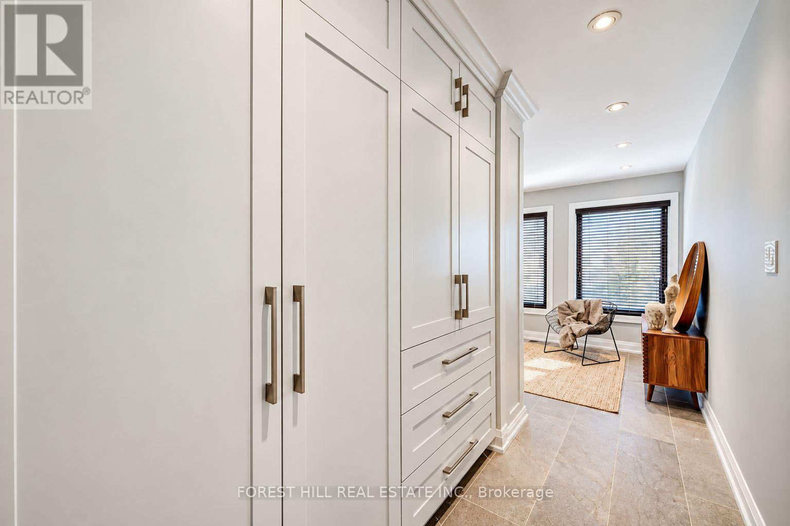 245 Ashdale Avenue Property Photo 6