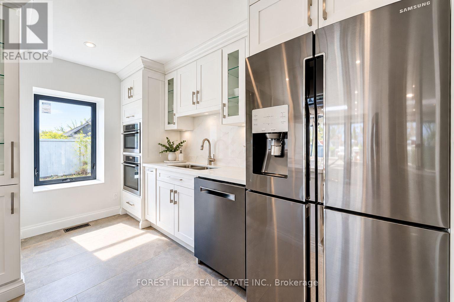 245 Ashdale Avenue Property Photo 8