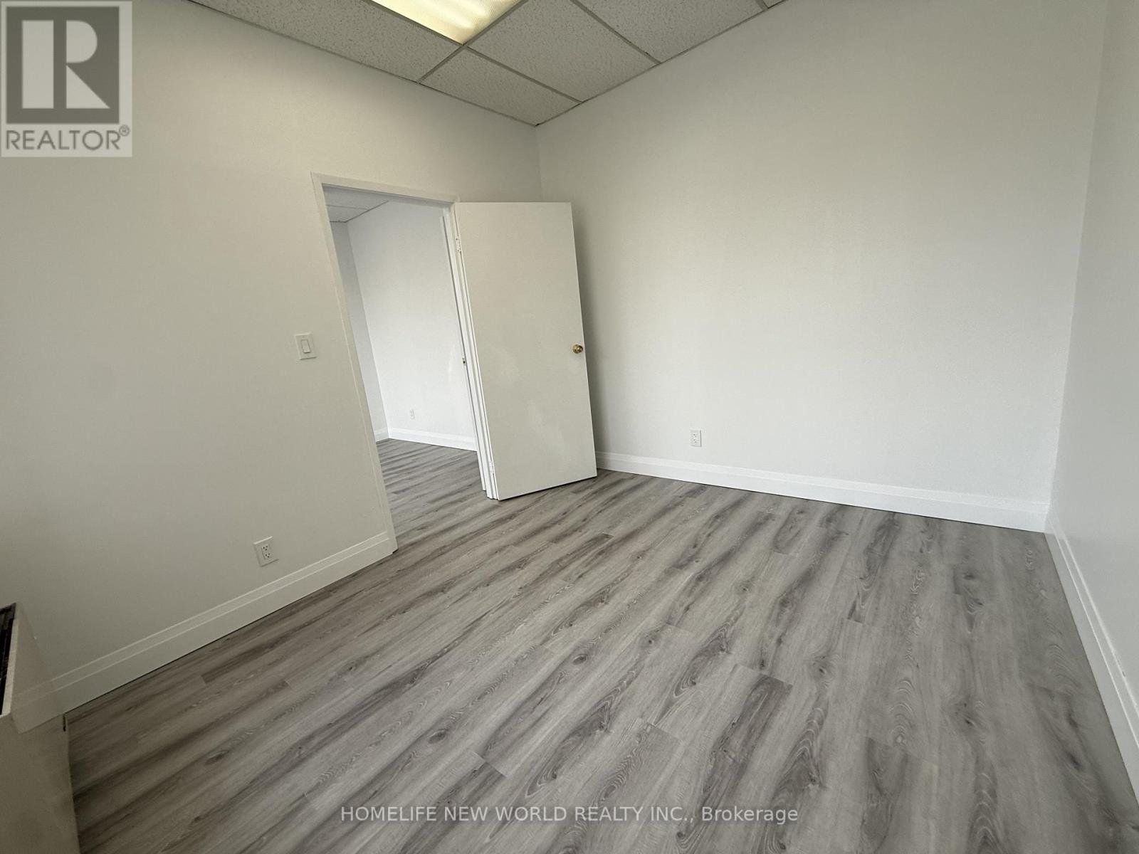 216 - 50 Silver Star Boulevard Property Photo 2