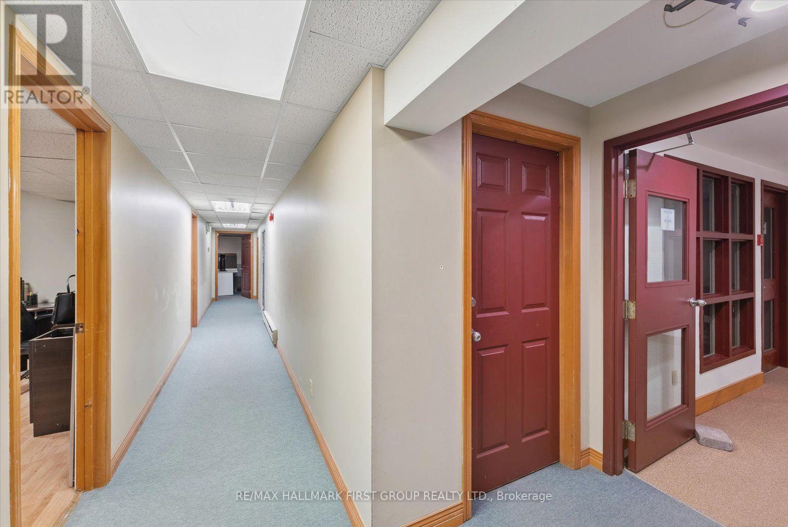 3 - 180 Mary Street Property Photo 3