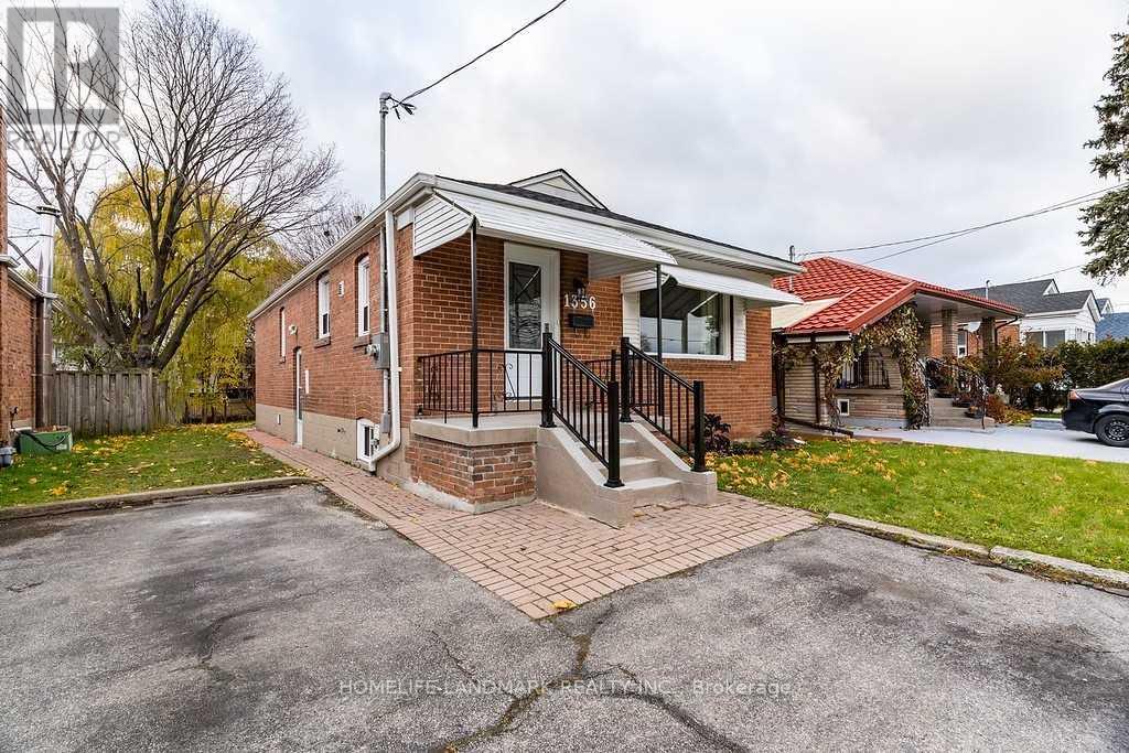 1356 WARDEN AVENUE Property Photo 1