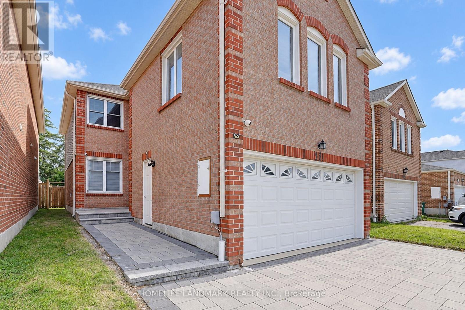 51 New Forest Square Property Photo 1