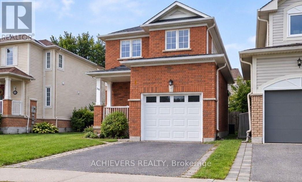 240 Scottsdale Drive Photo de la propriété 1