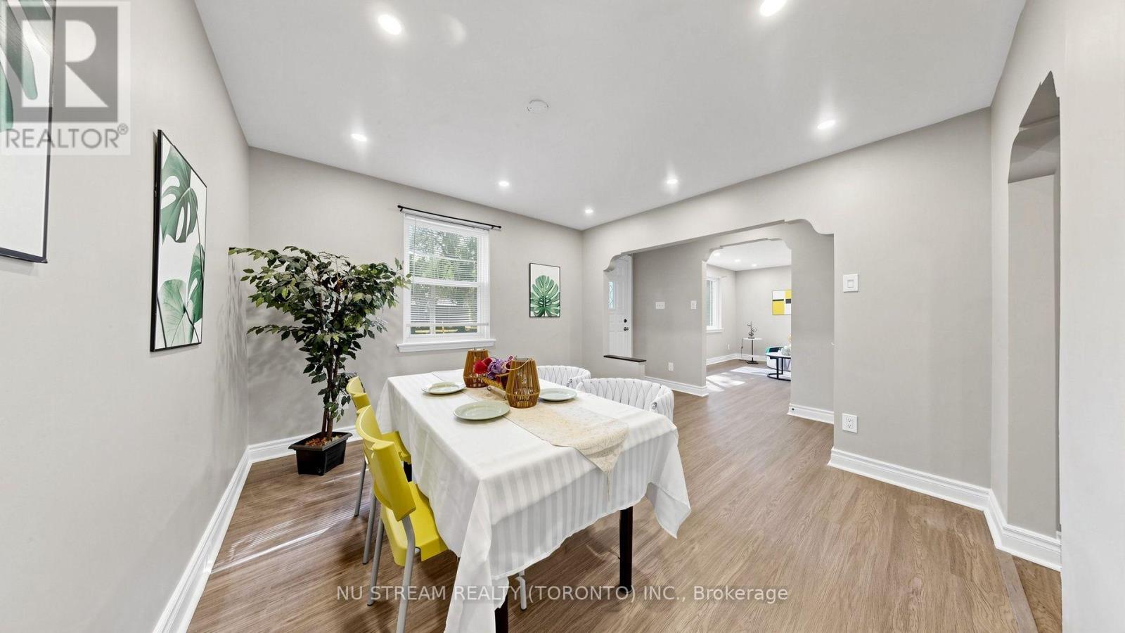 226 Oakridge Drive Property Photo 12
