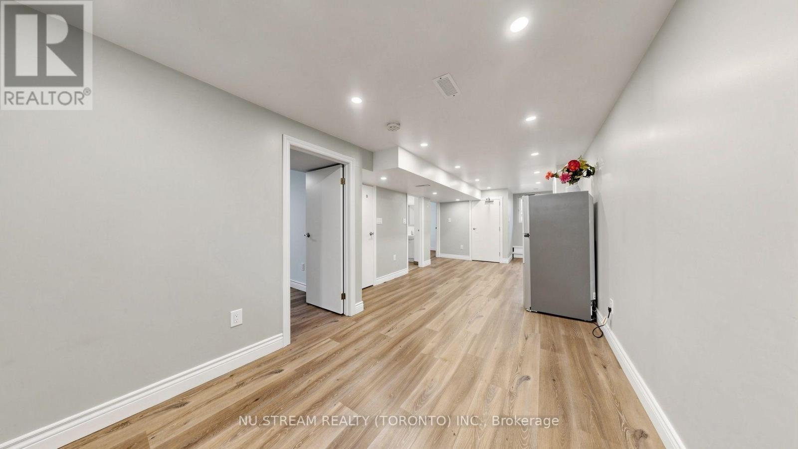 226 Oakridge Drive Property Photo 27