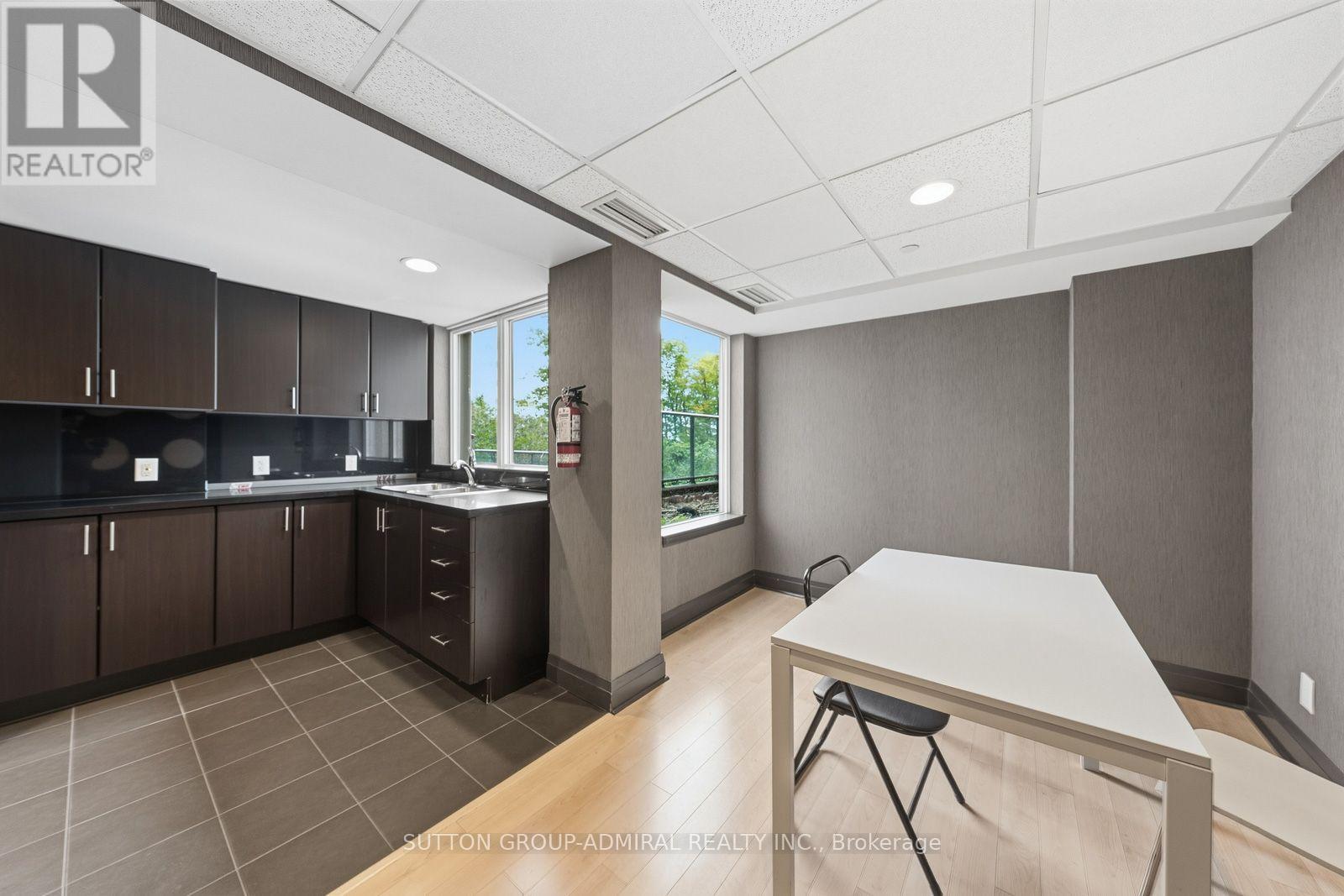 3203 - 25 Town Centre Court Property Photo 20
