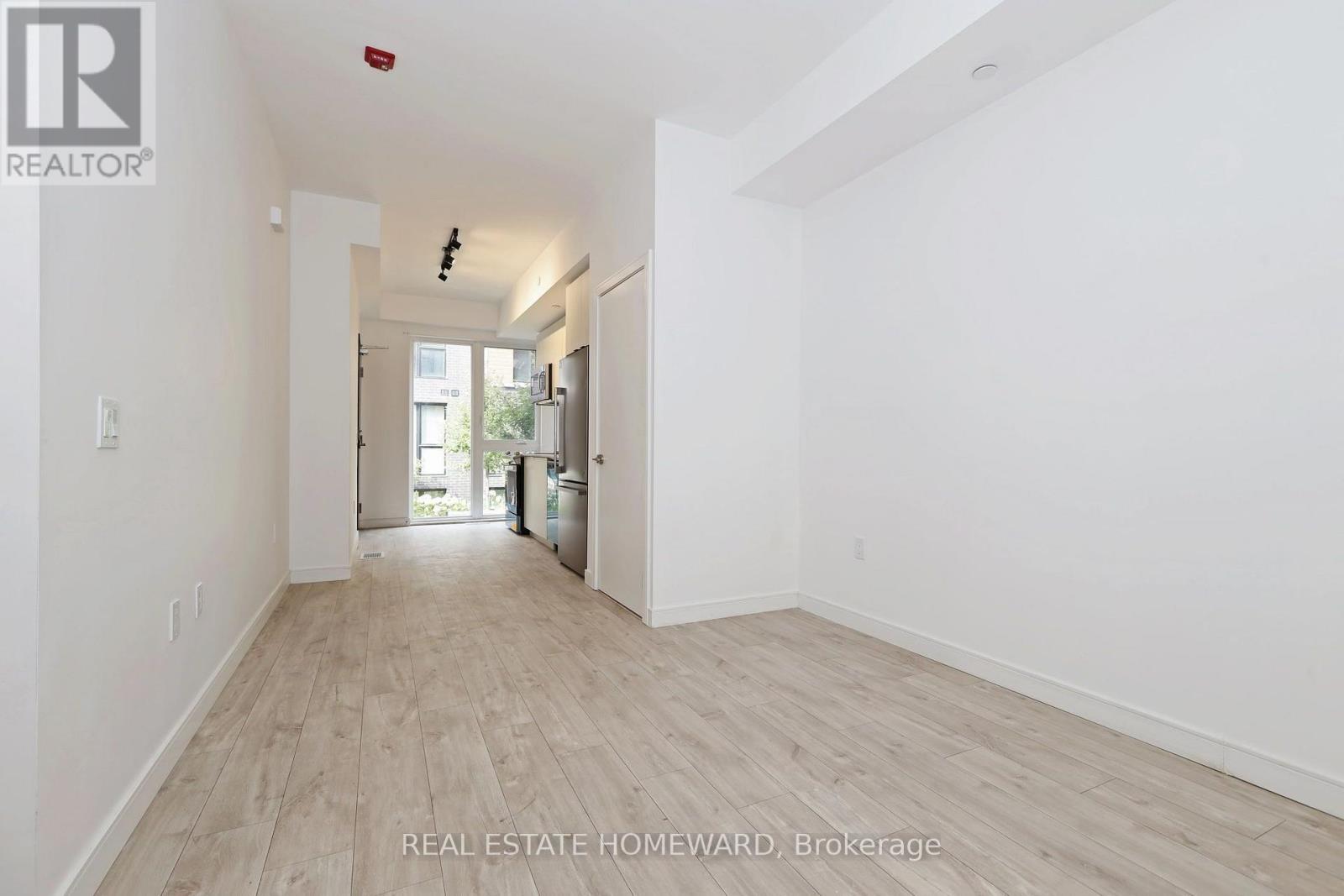 16 - 178 Clonmore Drive Property Photo 11