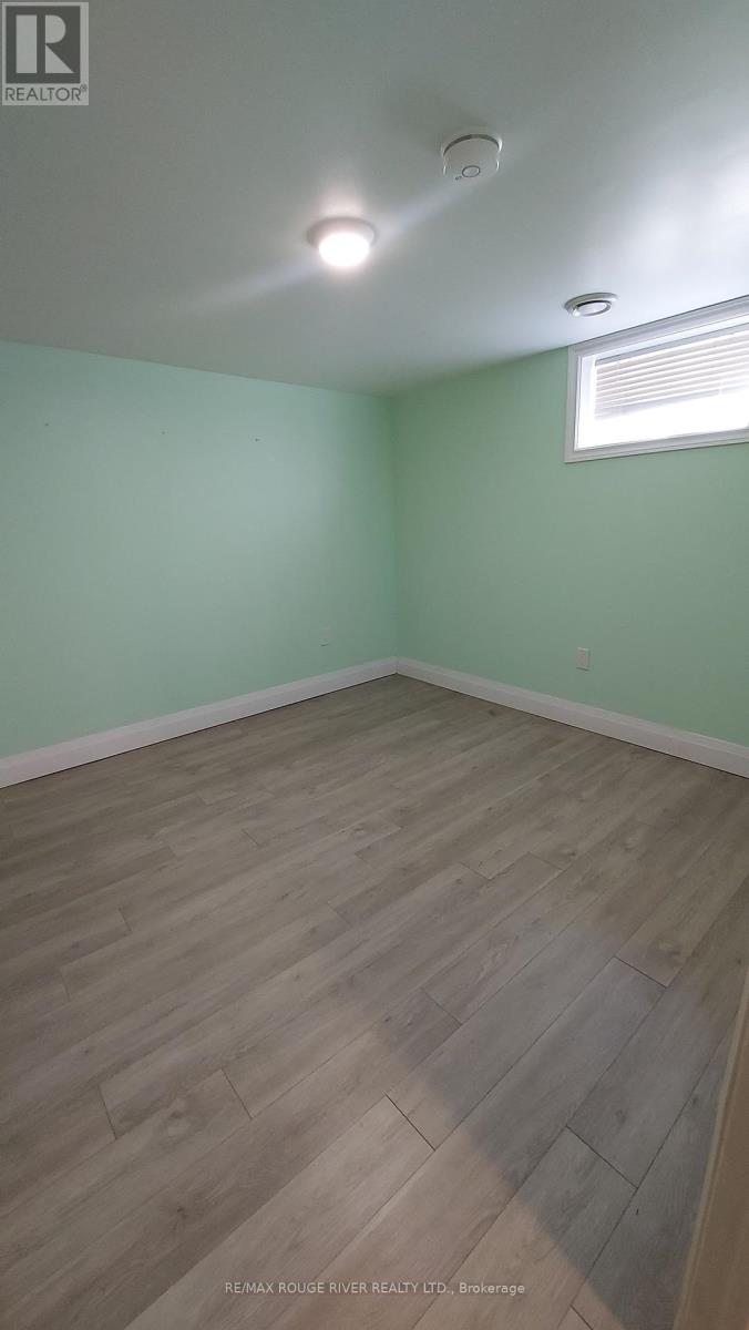 Bsmt - 509 Adelaide Avenue W Property Photo 6