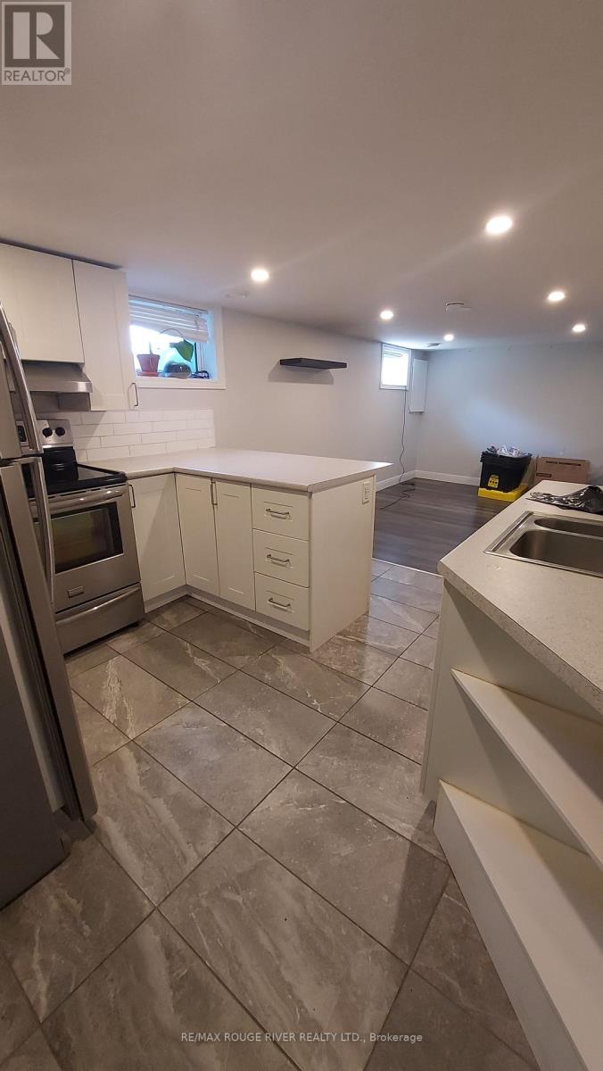 Bsmt - 509 Adelaide Avenue W Property Photo 11