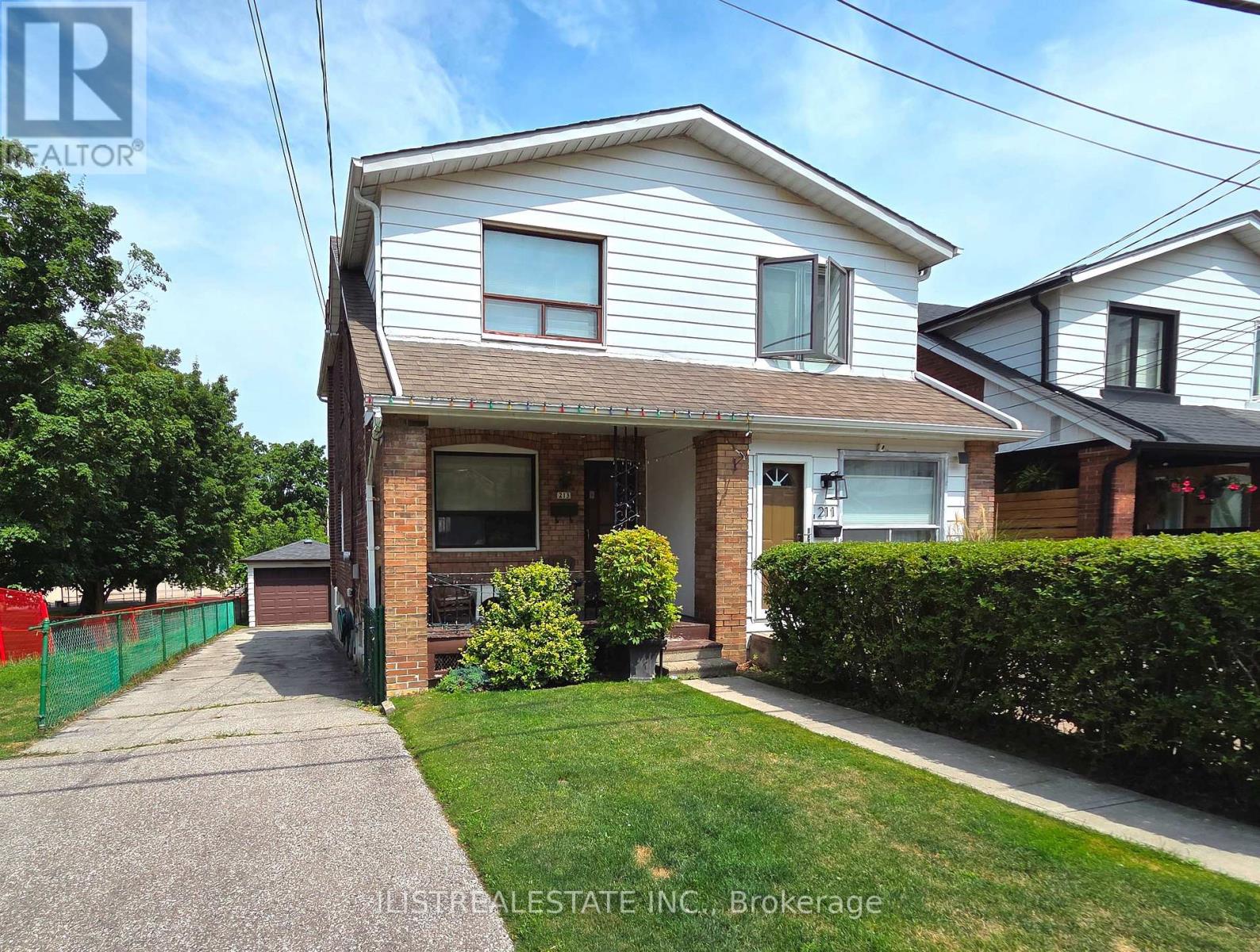 213 BLANTYRE AVENUE Property Photo 1