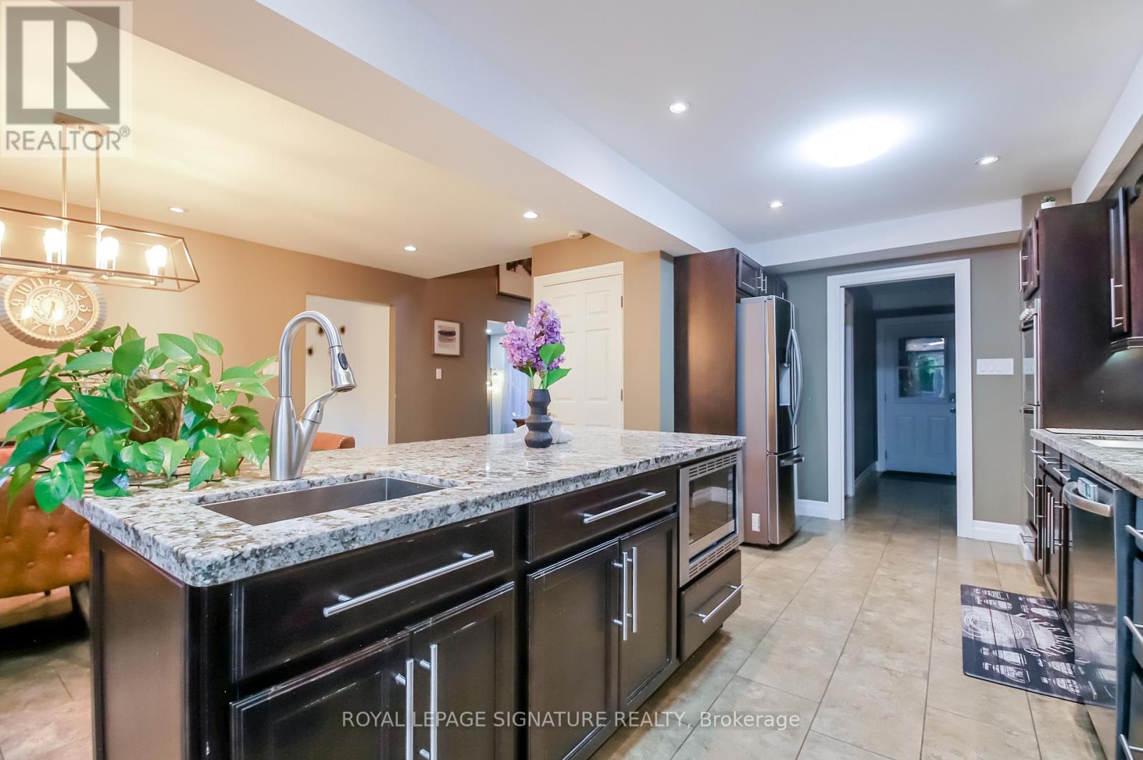 4 Upland Drive Property Photo 25