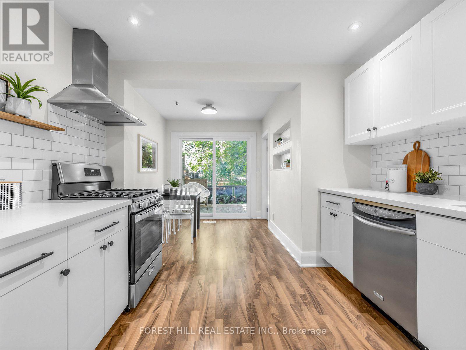 2375 Gerrard Street E Property Photo 8