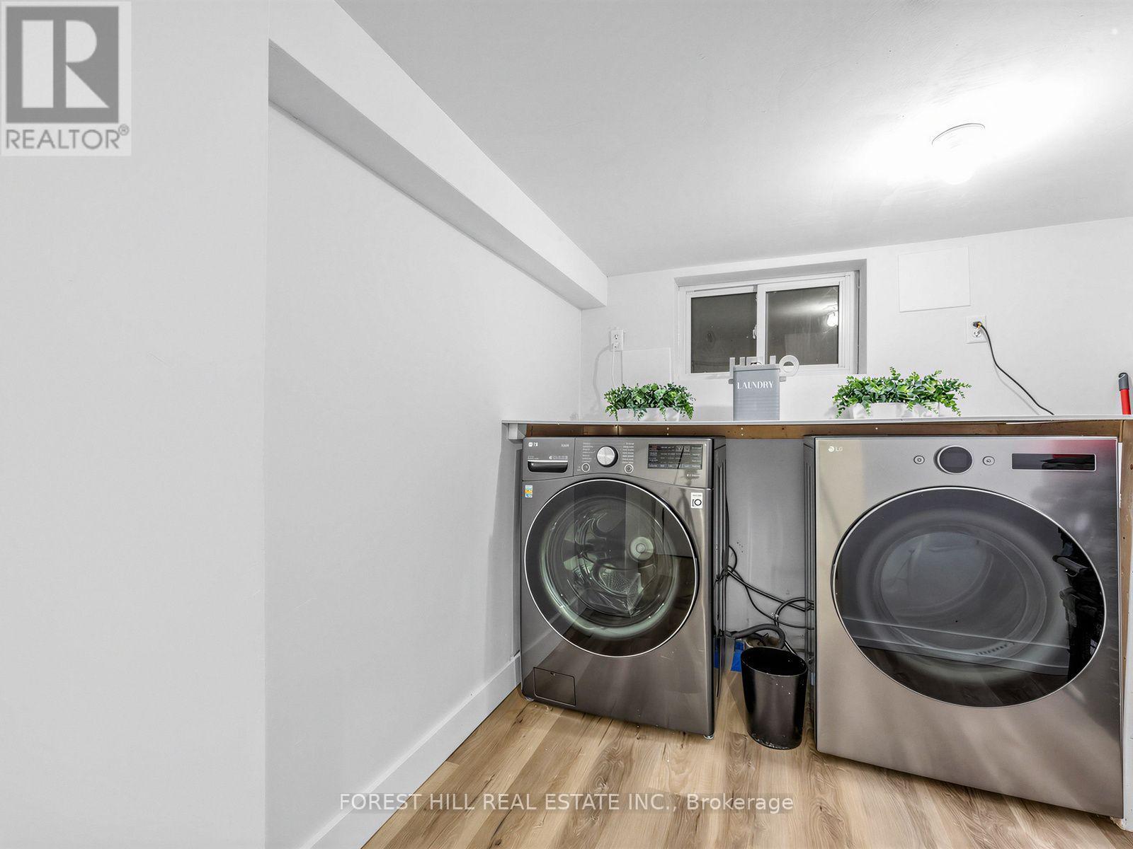 2375 Gerrard Street E Property Photo 23