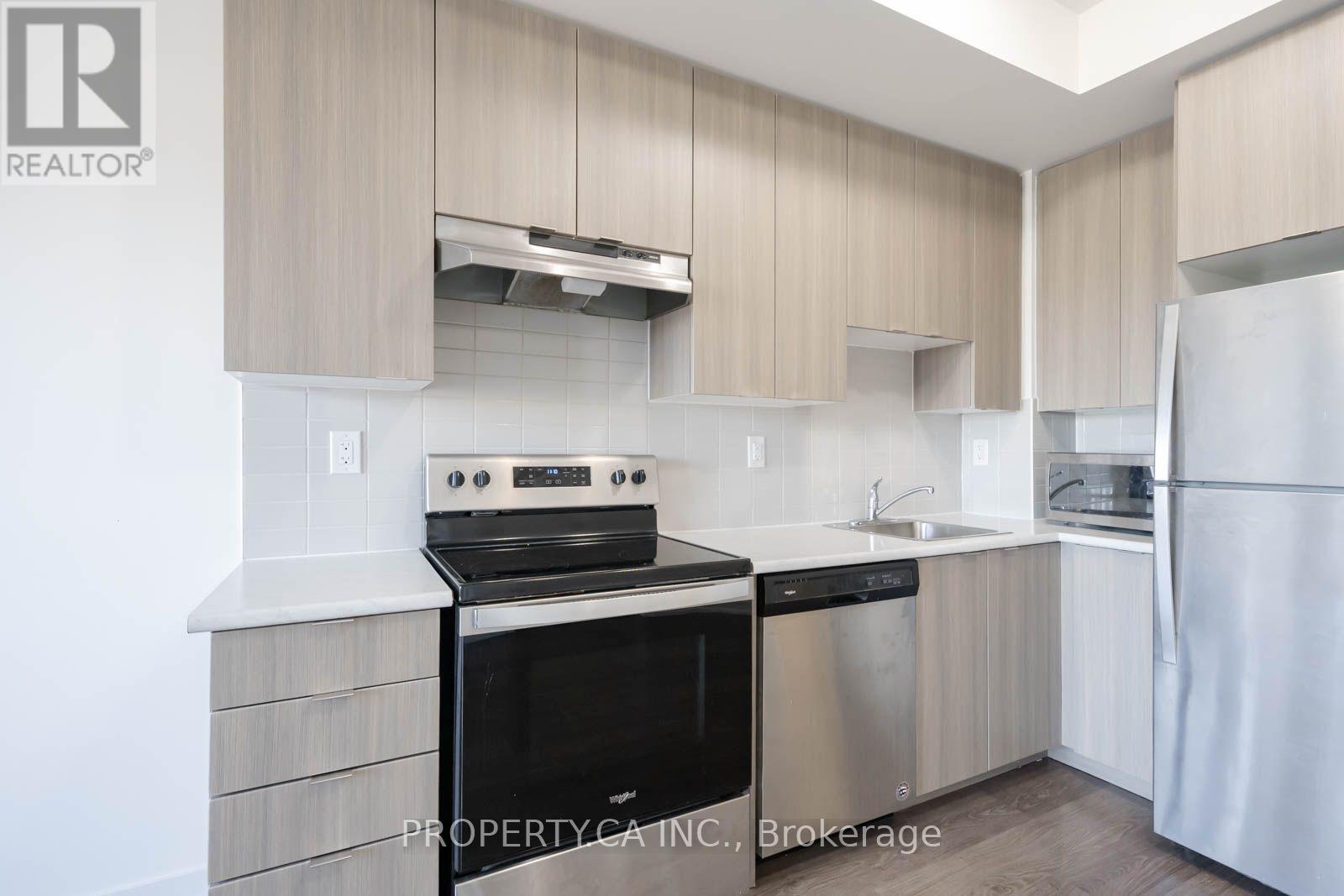412 - 20 Orchid Place Drive Property Photo 12
