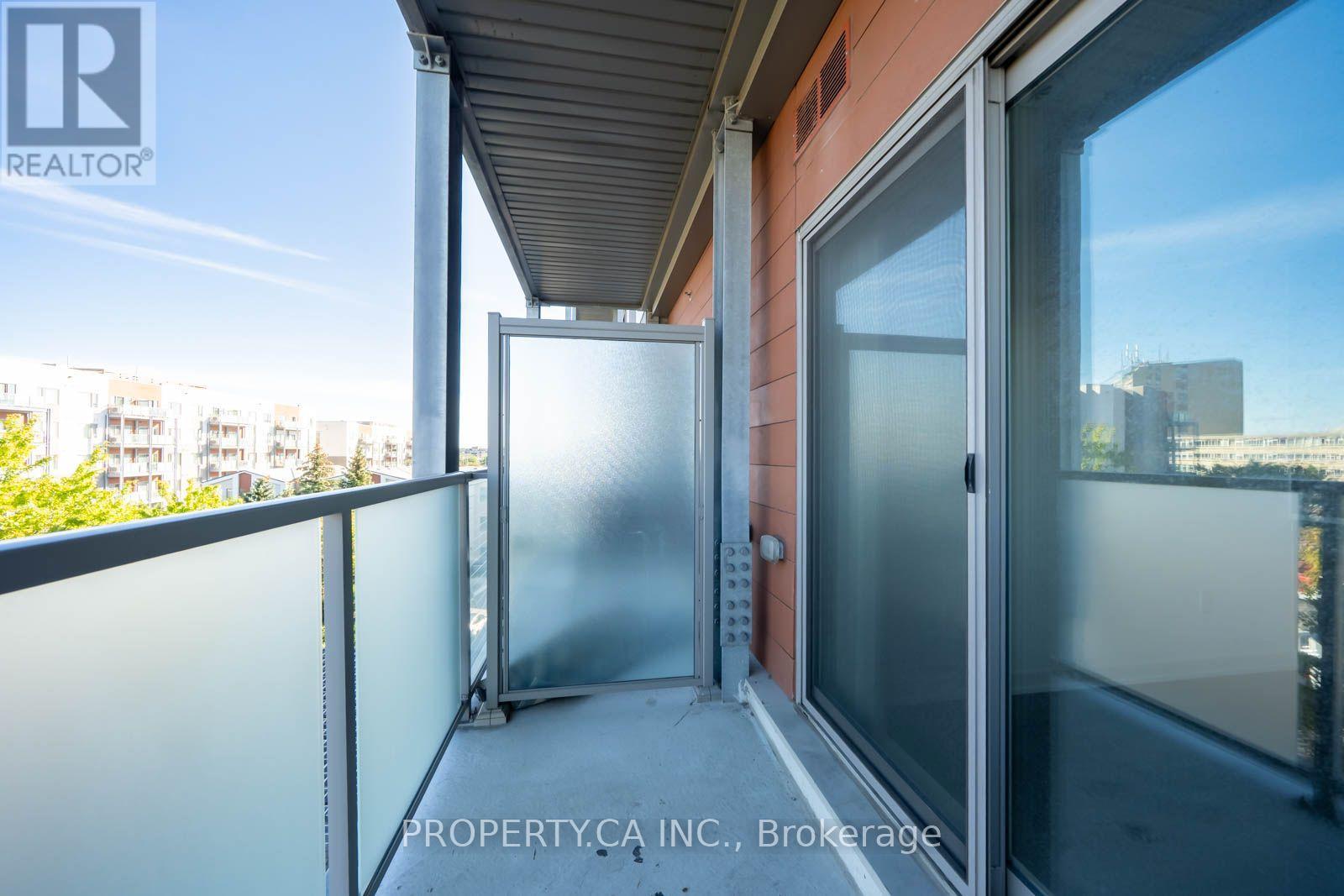 412 - 20 Orchid Place Drive Property Photo 15