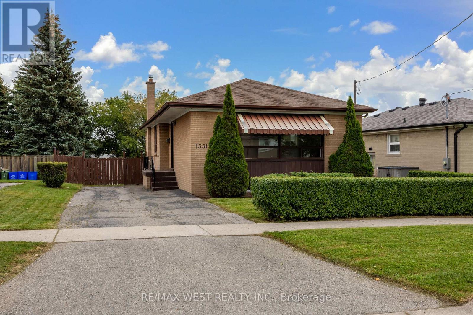 1331 SHARBOT STREET Property Photo 1