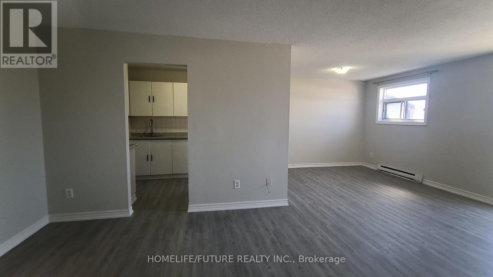 405 - 560 Bloor Street E Property Photo 5