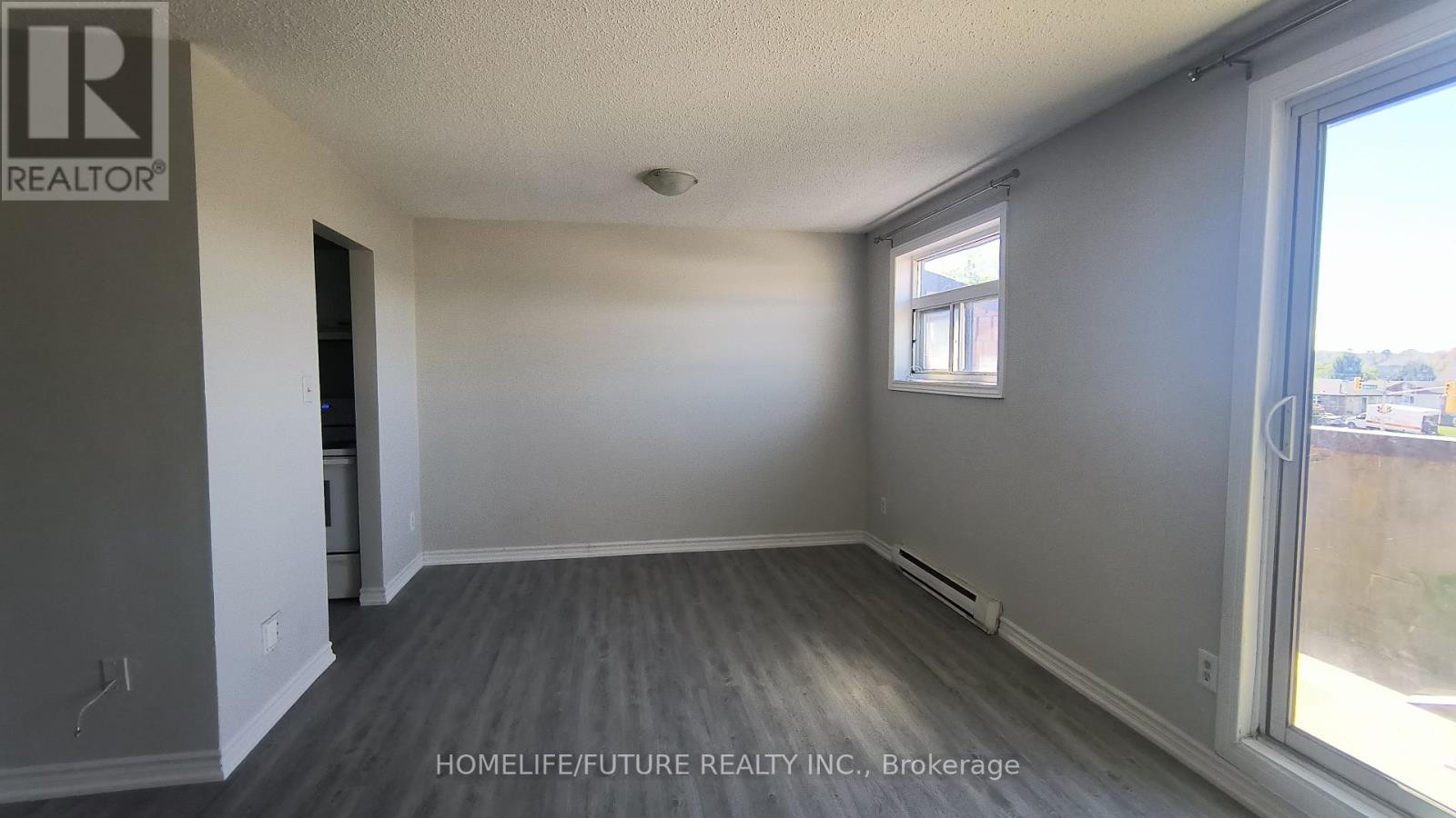 405 - 560 Bloor Street E Property Photo 6