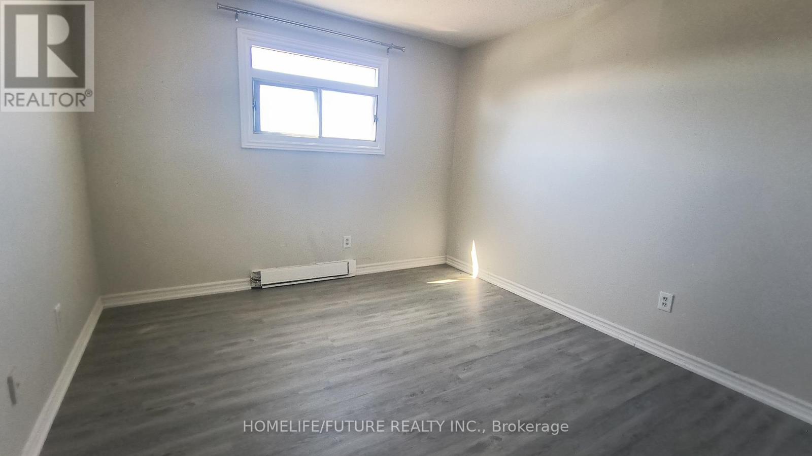 405 - 560 Bloor Street E Property Photo 11