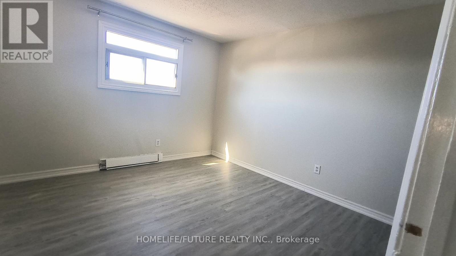 405 - 560 Bloor Street E Property Photo 12