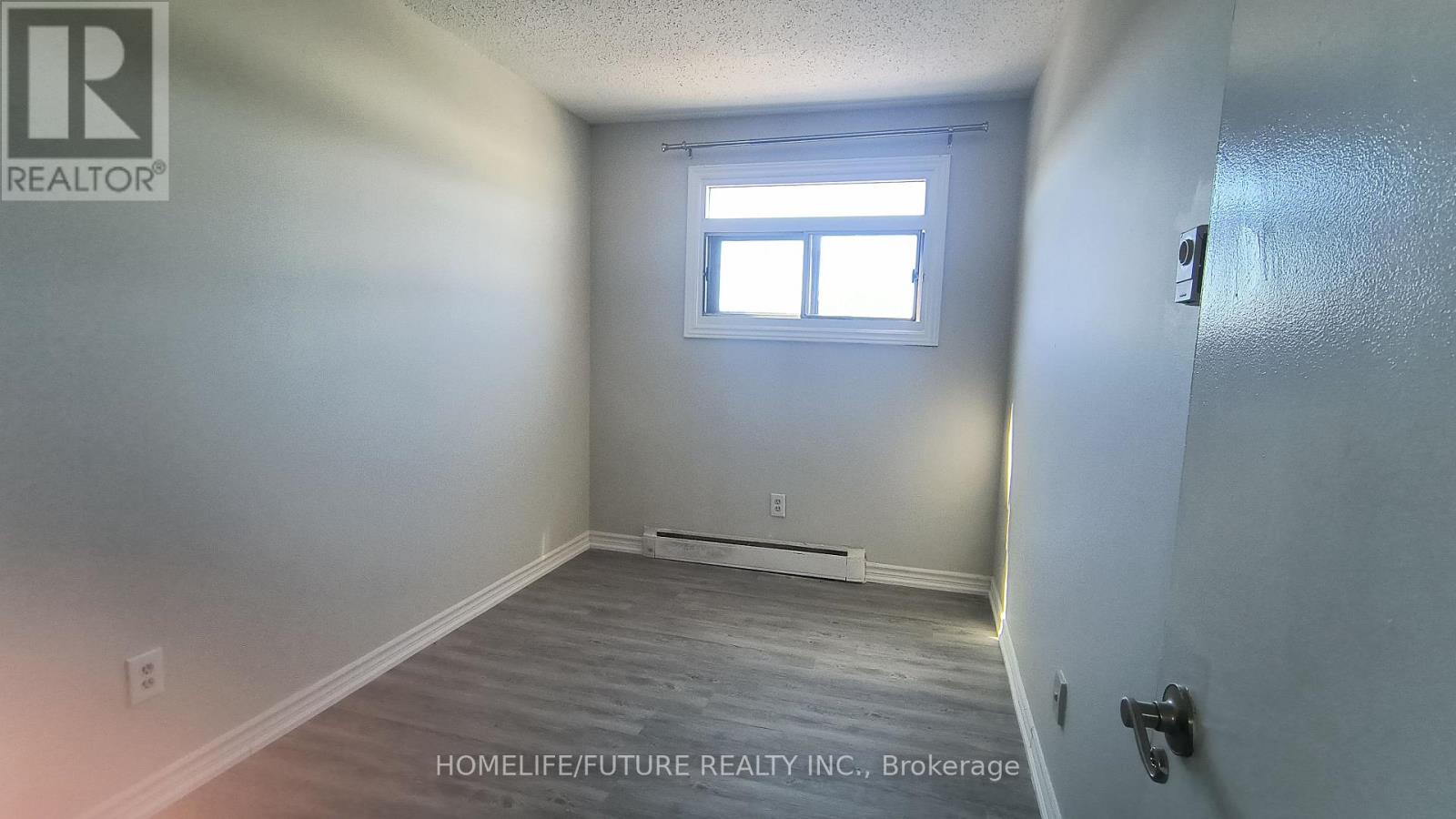 405 - 560 Bloor Street E Property Photo 14