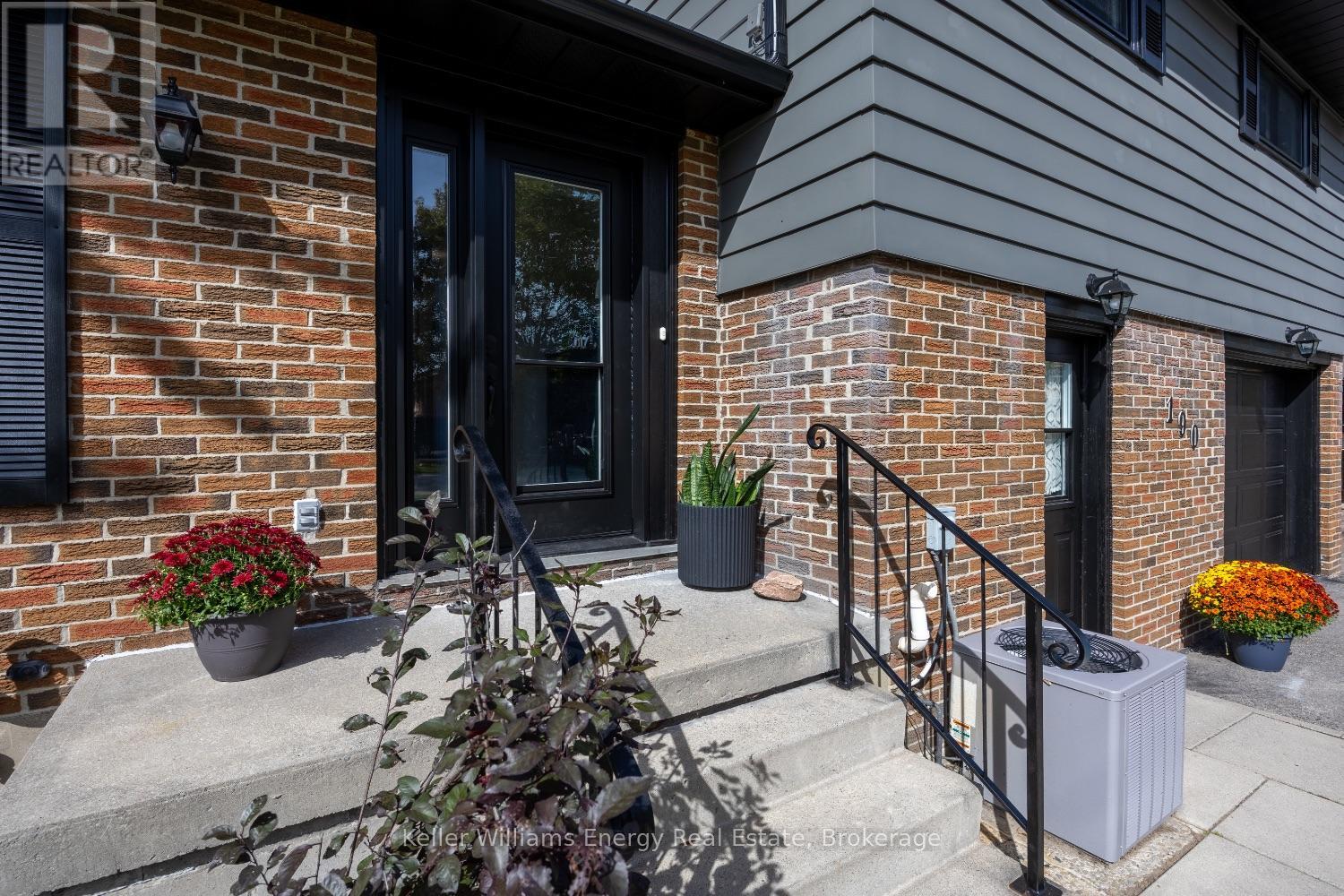 190 Church Street N Property Photo 3