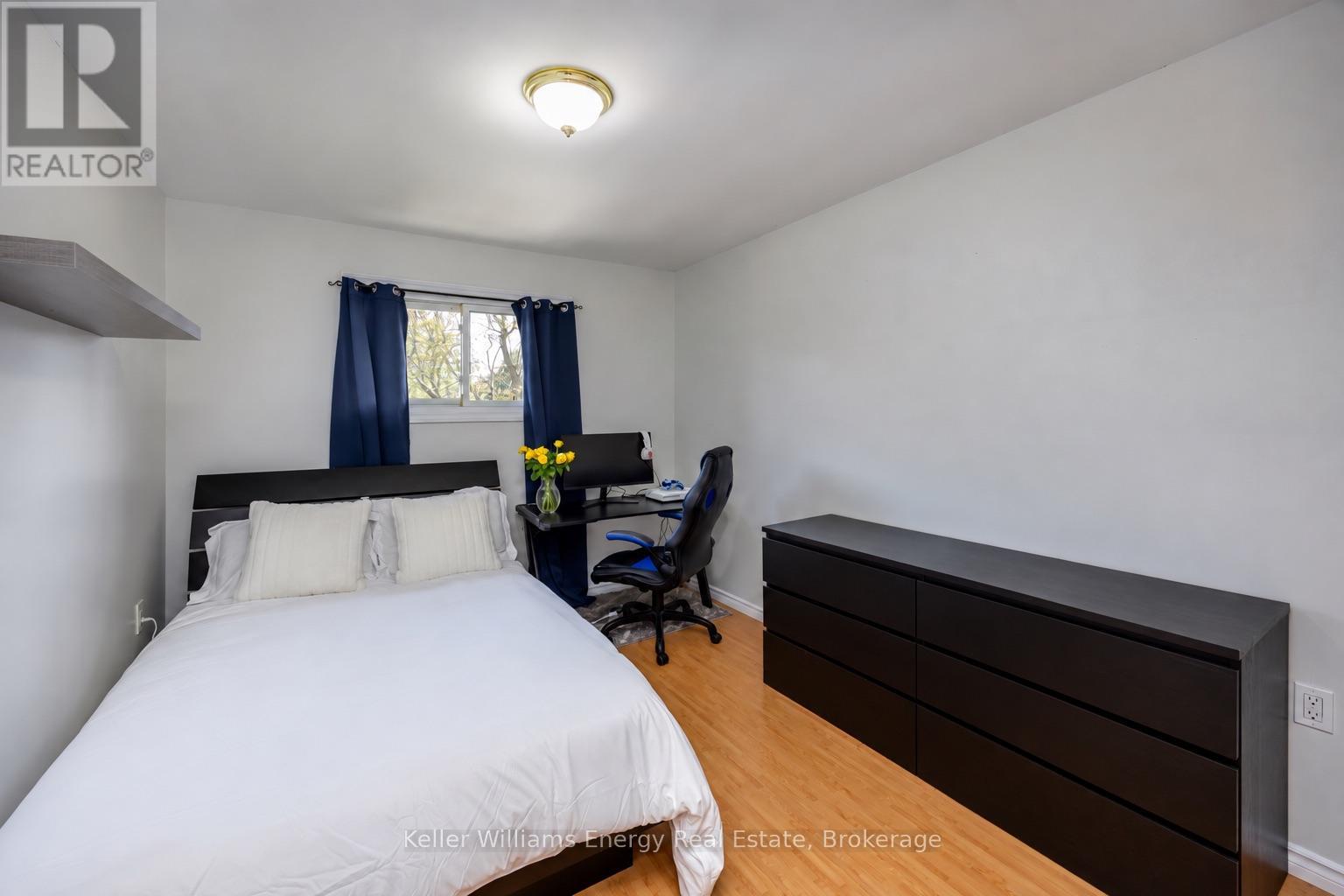190 Church Street N Property Photo 13