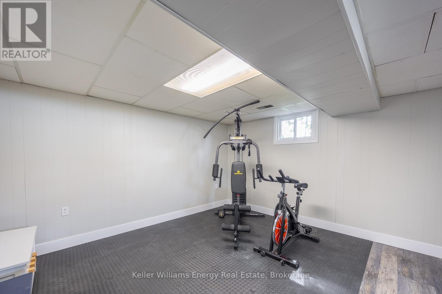 190 Church Street N Property Photo 23