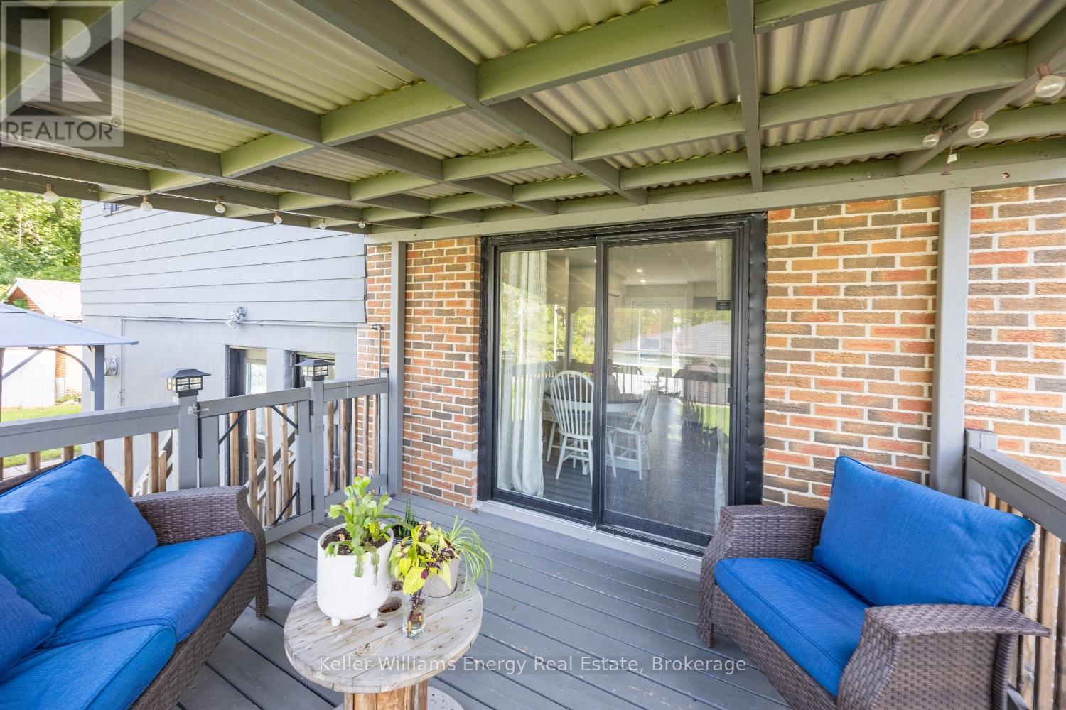 190 Church Street N Property Photo 24