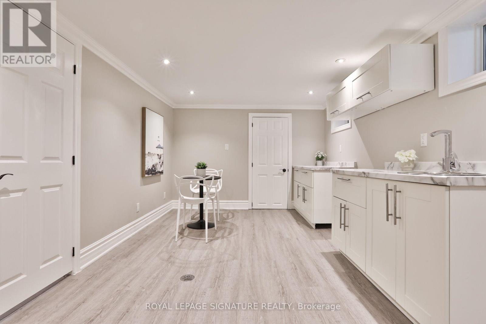 17 Flora Drive Property Photo 31