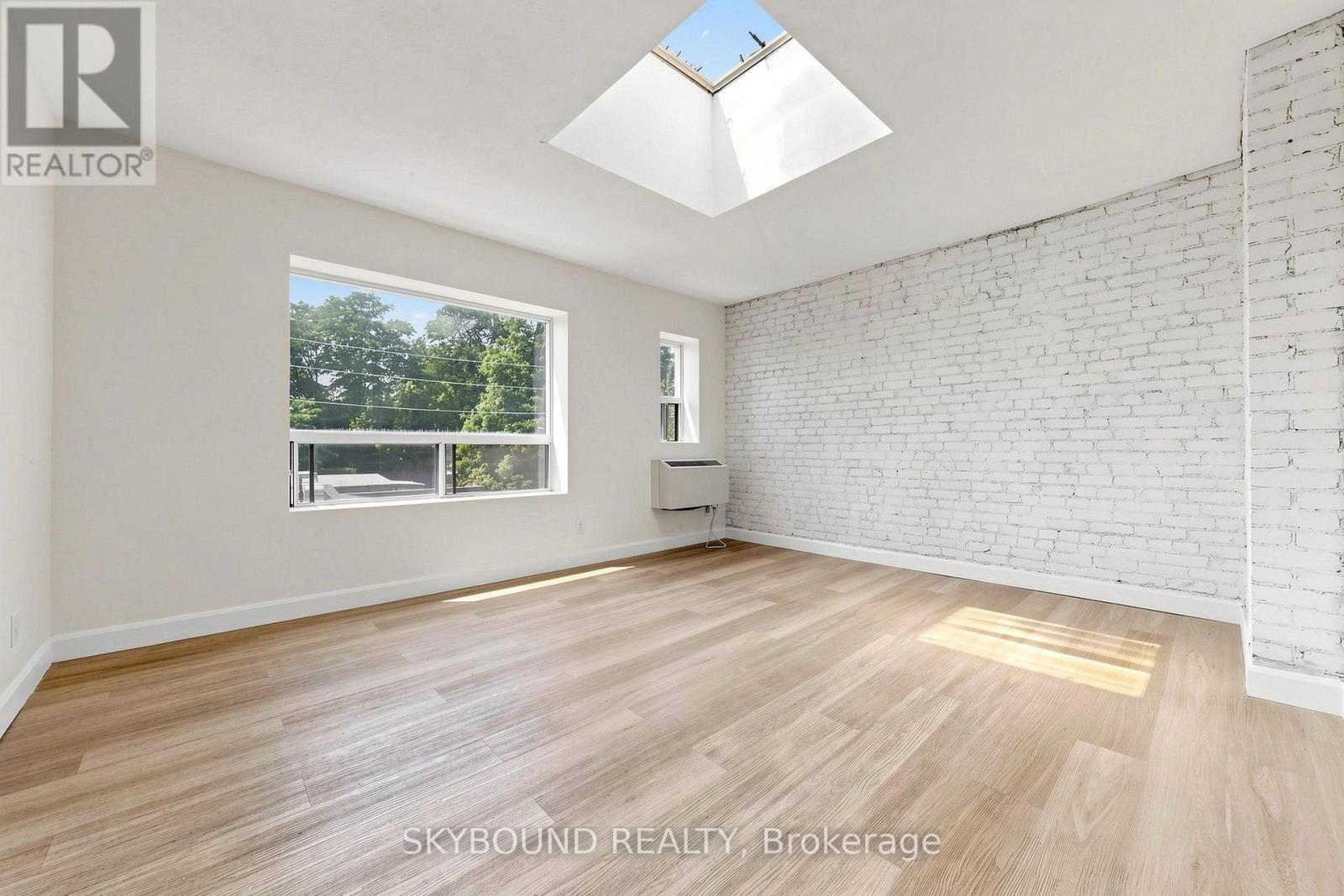 G - 131 Wineva Avenue Property Photo 3