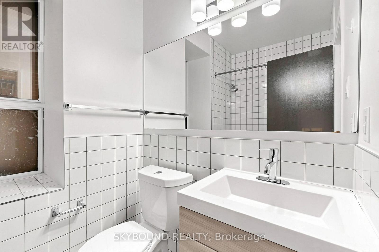 G - 131 Wineva Avenue Property Photo 18