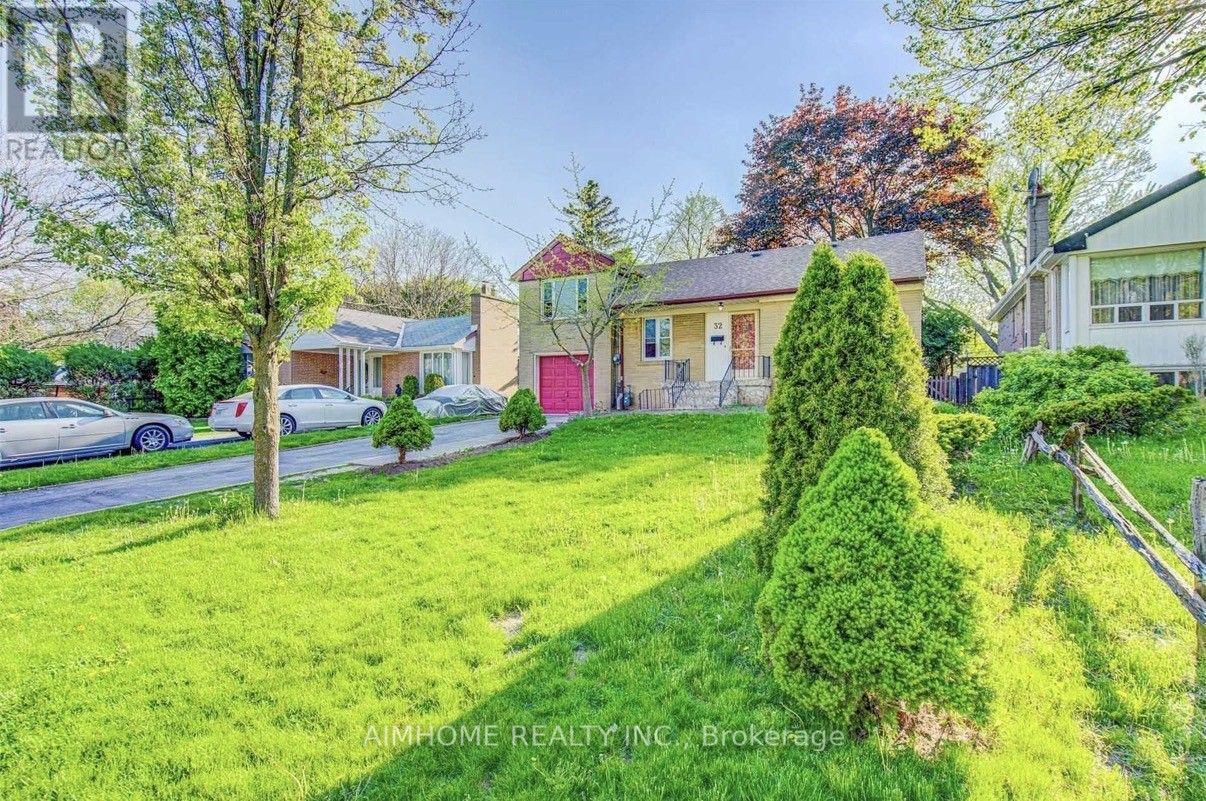 32 Lauralynn Crescent Property Photo 1