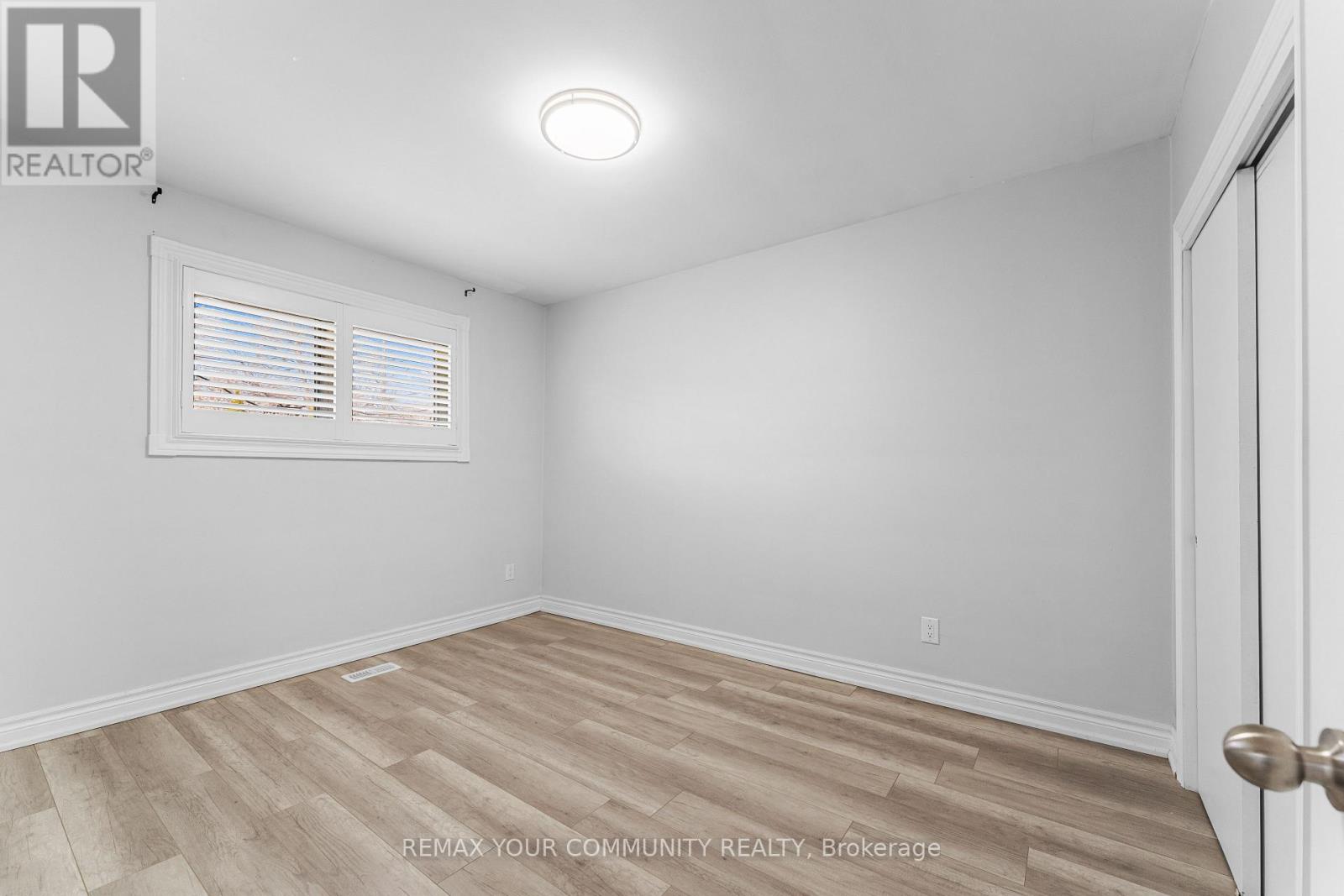 54 Saratoga Drive Property Photo 16